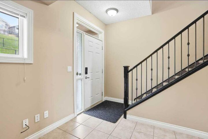 Property Photo: 148 Rockyledge View NW 11 AB T3G 5Y4