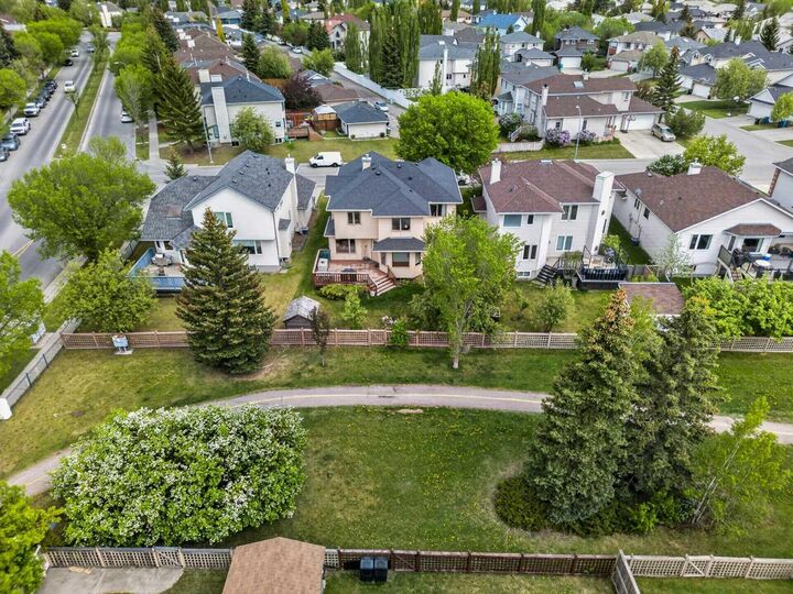 Property Photo: 148 Sierra Madre Crescent SW AB T3H 3G8