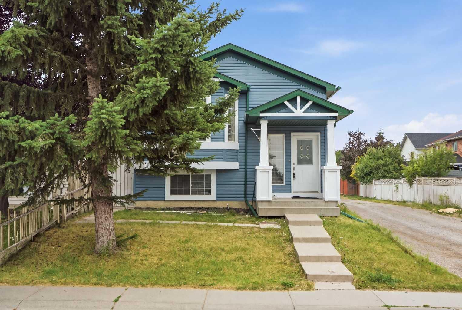 Property Photo: 11 Martin Crossing Rise NE AB T3J 3N8