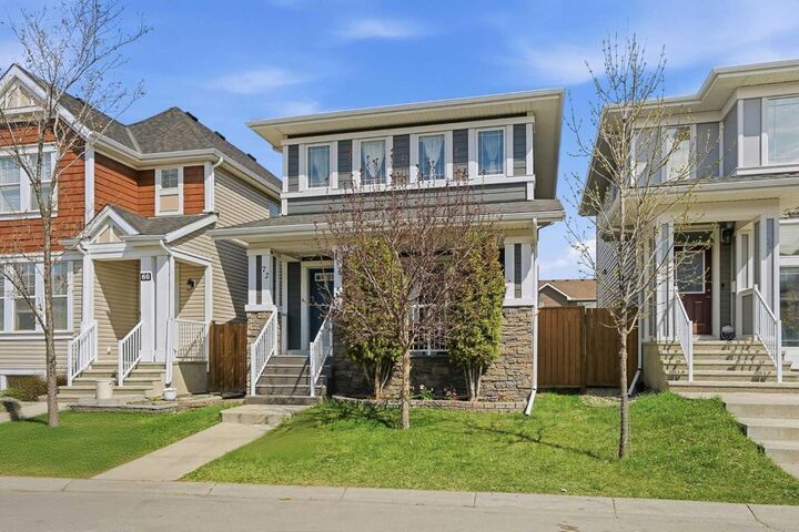 Property Photo:  72 Redstone Common NE  AB T3N 0K1 