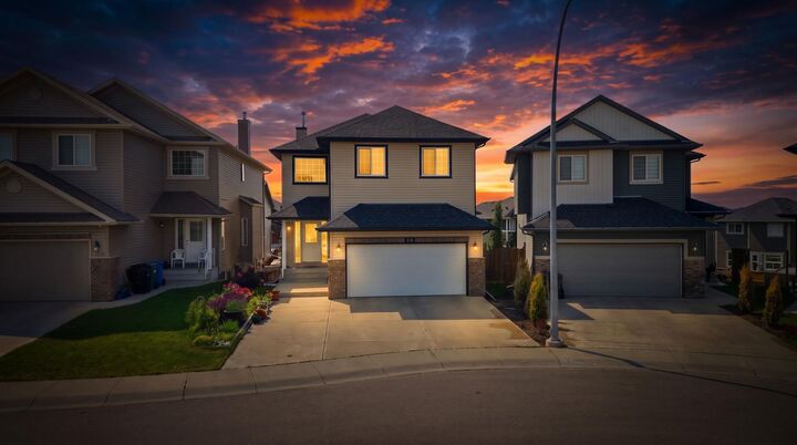 154 Saddleland Close NE — photo 1
