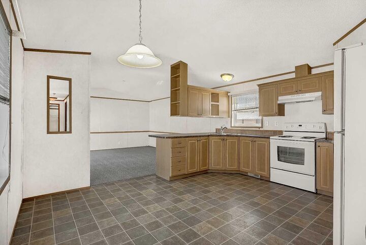 Property Photo: 9824 104 Avenue 66 AB T8X 5A9