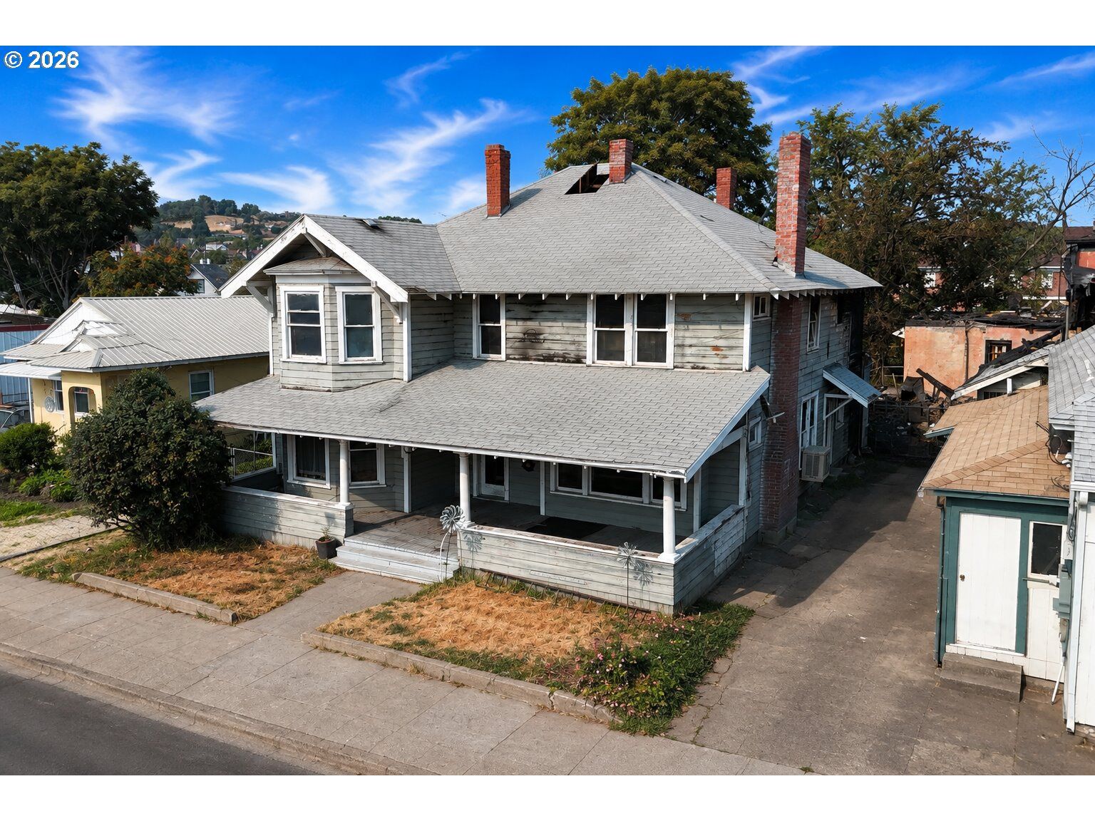 Property Photo:  256 SW 4th St  OR 97801 