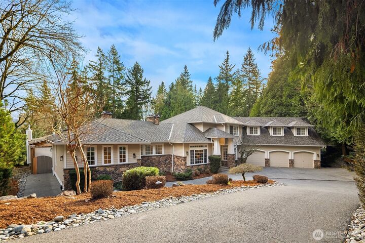 Property Photo: 21219 SE 39th Street WA 98075