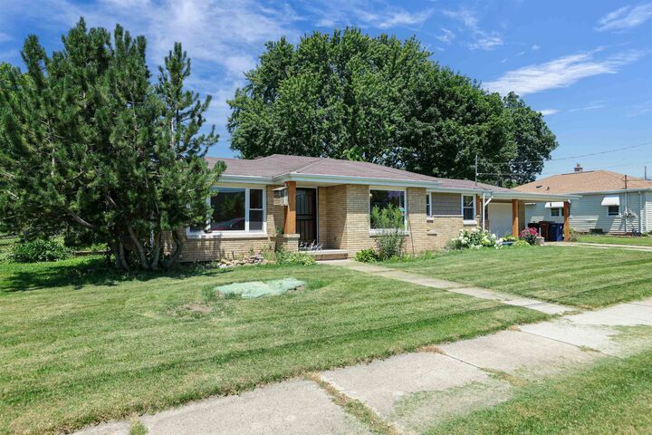 Property Photo:  428 8th Street  WI 54952 