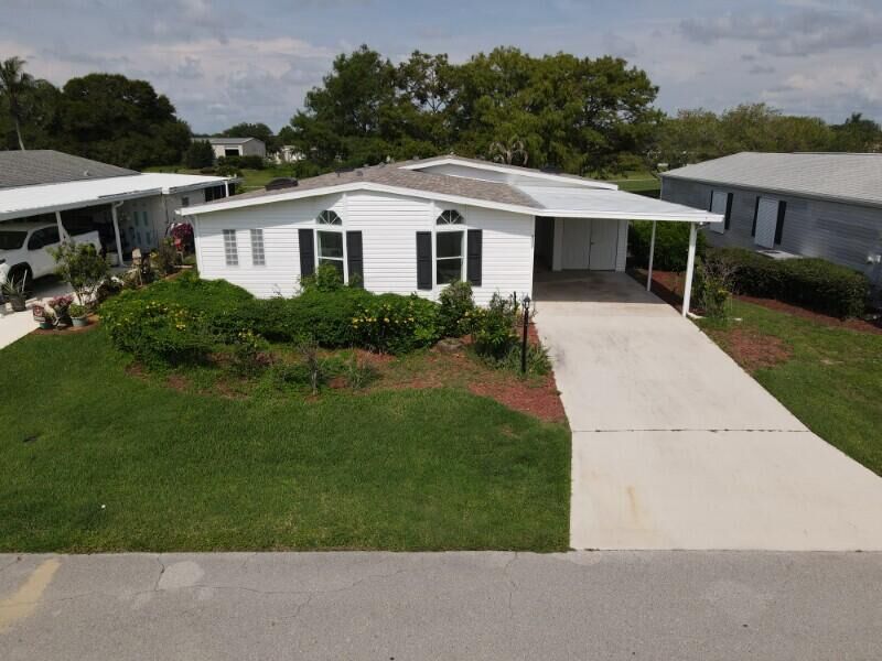 Property Photo: 8029 Meadowlark Lane FL 34952