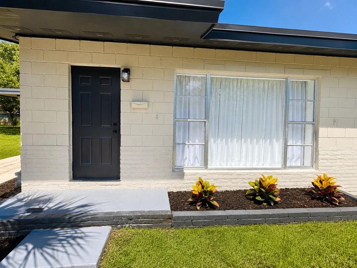Property Photo: 1606 N 14th Street FL 34950
