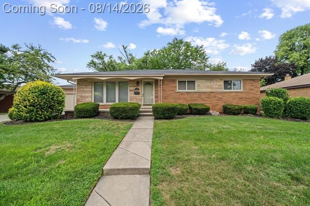Property Photo: 30906 Roycroft Street MI 48154