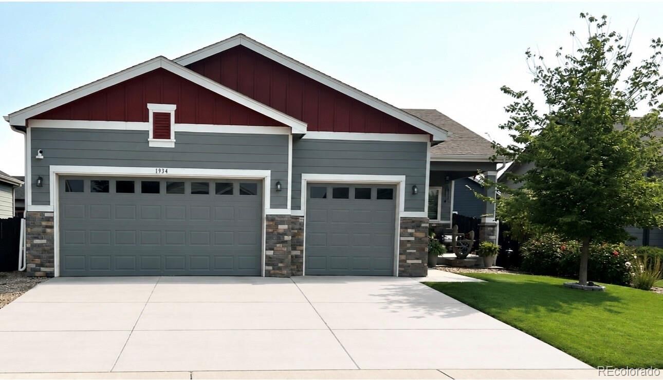 Property Photo:  1934 Saddleback Drive  CO 80543 