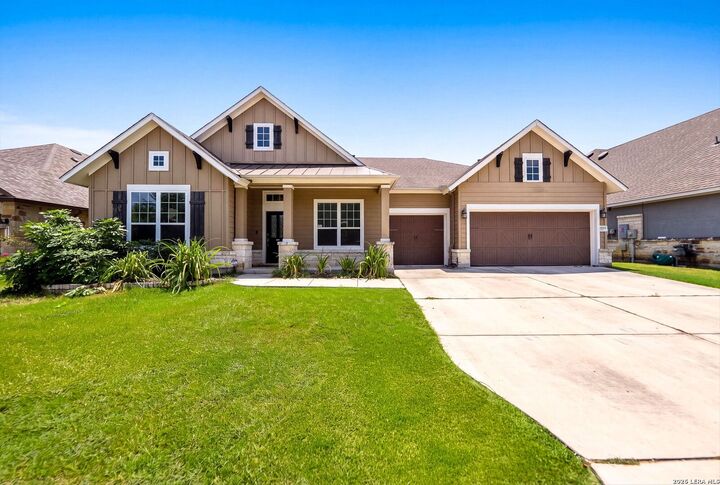 Property Photo: 11812 Field Bend TX 78154