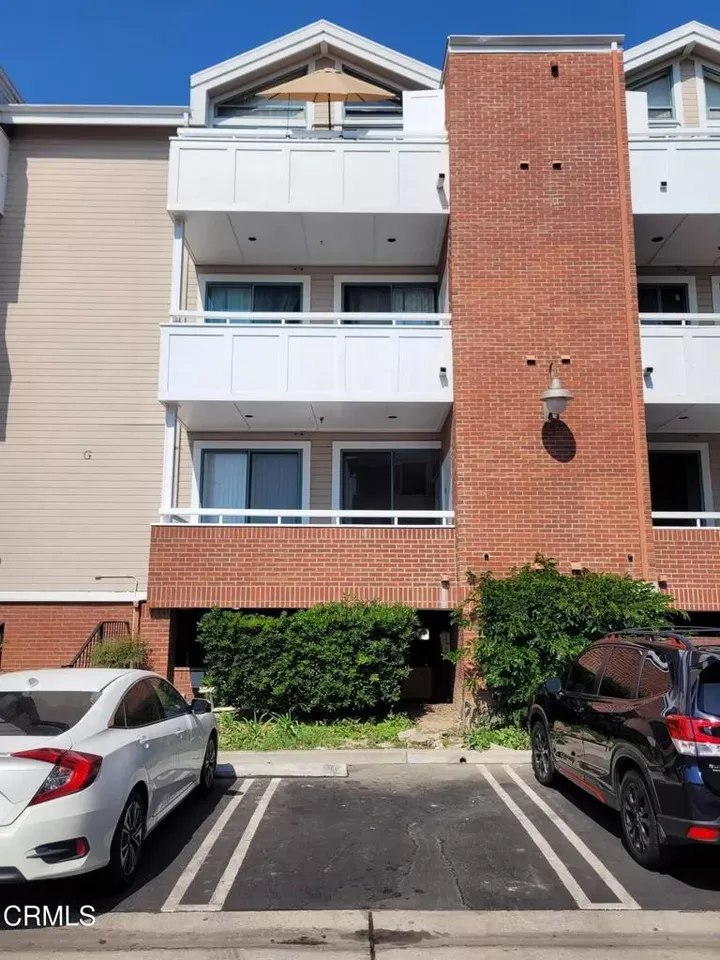 Property Photo: 865 S B Street # A-1 CA 93030