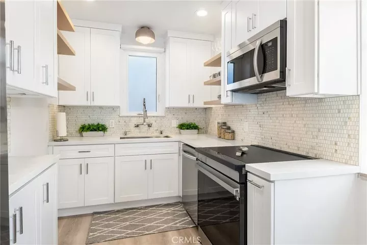 Property Photo:  428 25th  CA 90254 