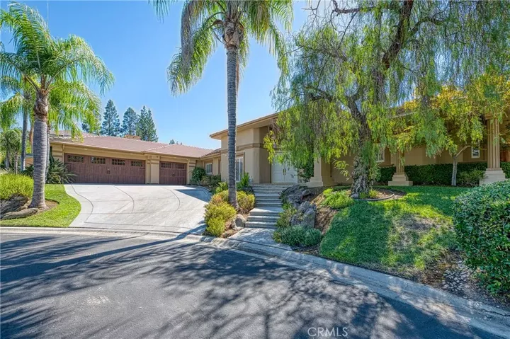 Property Photo: 333 W River Court CA 93711