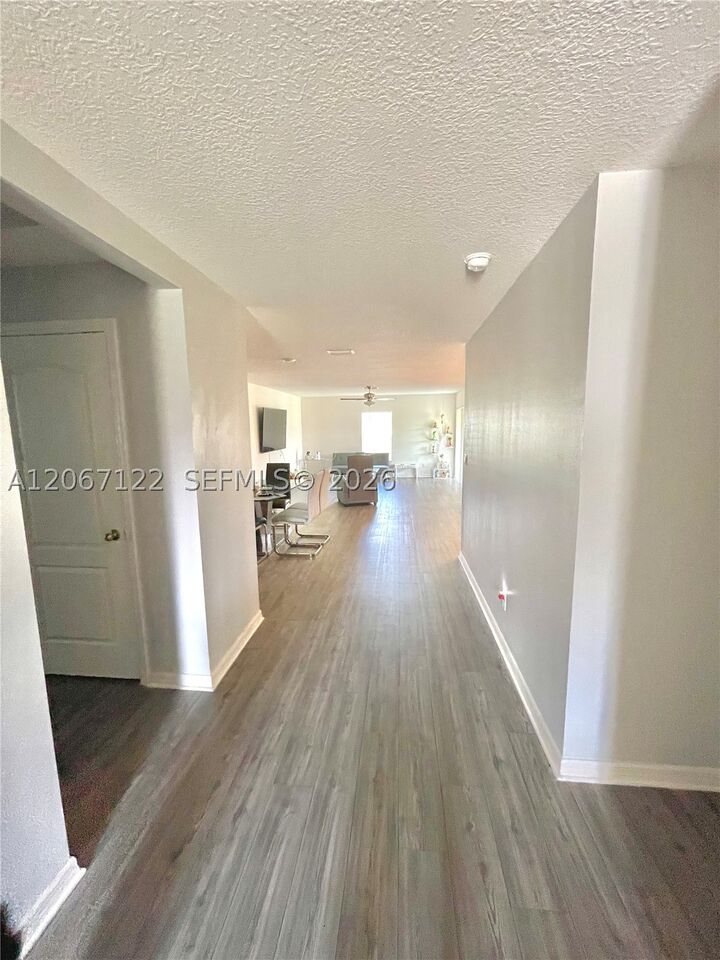 Property Photo: 3902 SW Brunswick St 3902 FL 34953