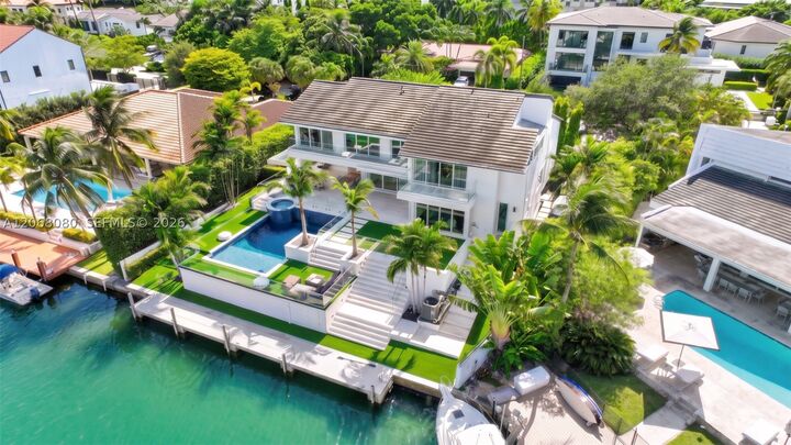 Property Photo: 6819 Sunrise Pl FL 33133