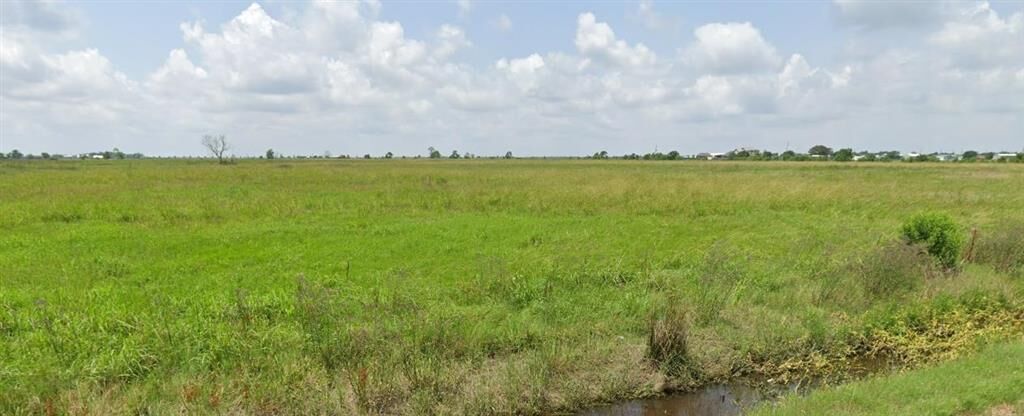 Property Photo: 12 N Precht Road LA 70607