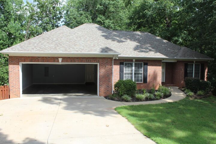 Property Photo: 447 Maplecroft Street SC 29303