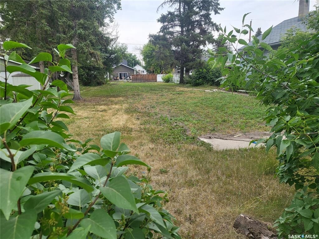 Property Photo:  358 6th Avenue W  SK S0A 2P0 