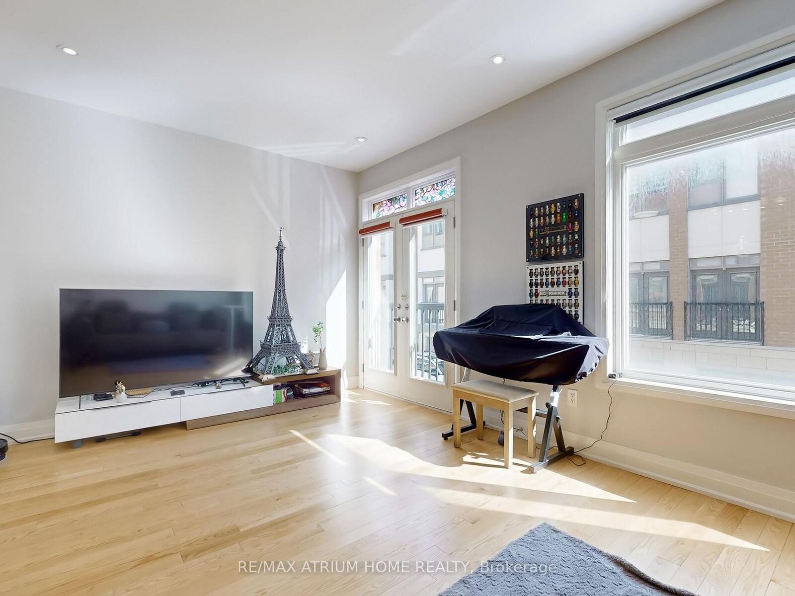 Property Photo:  18 Teasel Way  ON L3R 1L3 