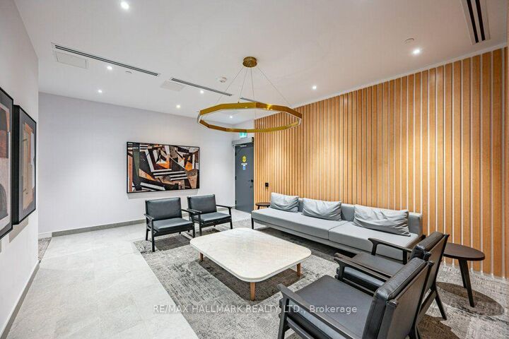 Property Photo:  7447 Kingston Road 418  ON M1B 0E9 