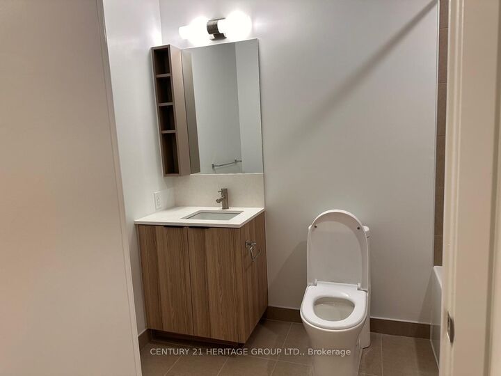 Property Photo: 55 Mercer Street 1807 ON M5V 3W2