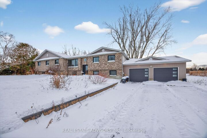 Photo de la propriété:  1563 15 16 Side Road E  ON L0L 1T0 
