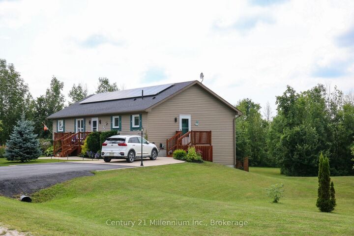 Property Photo: 126 Almur Drive ON N0H 2T0