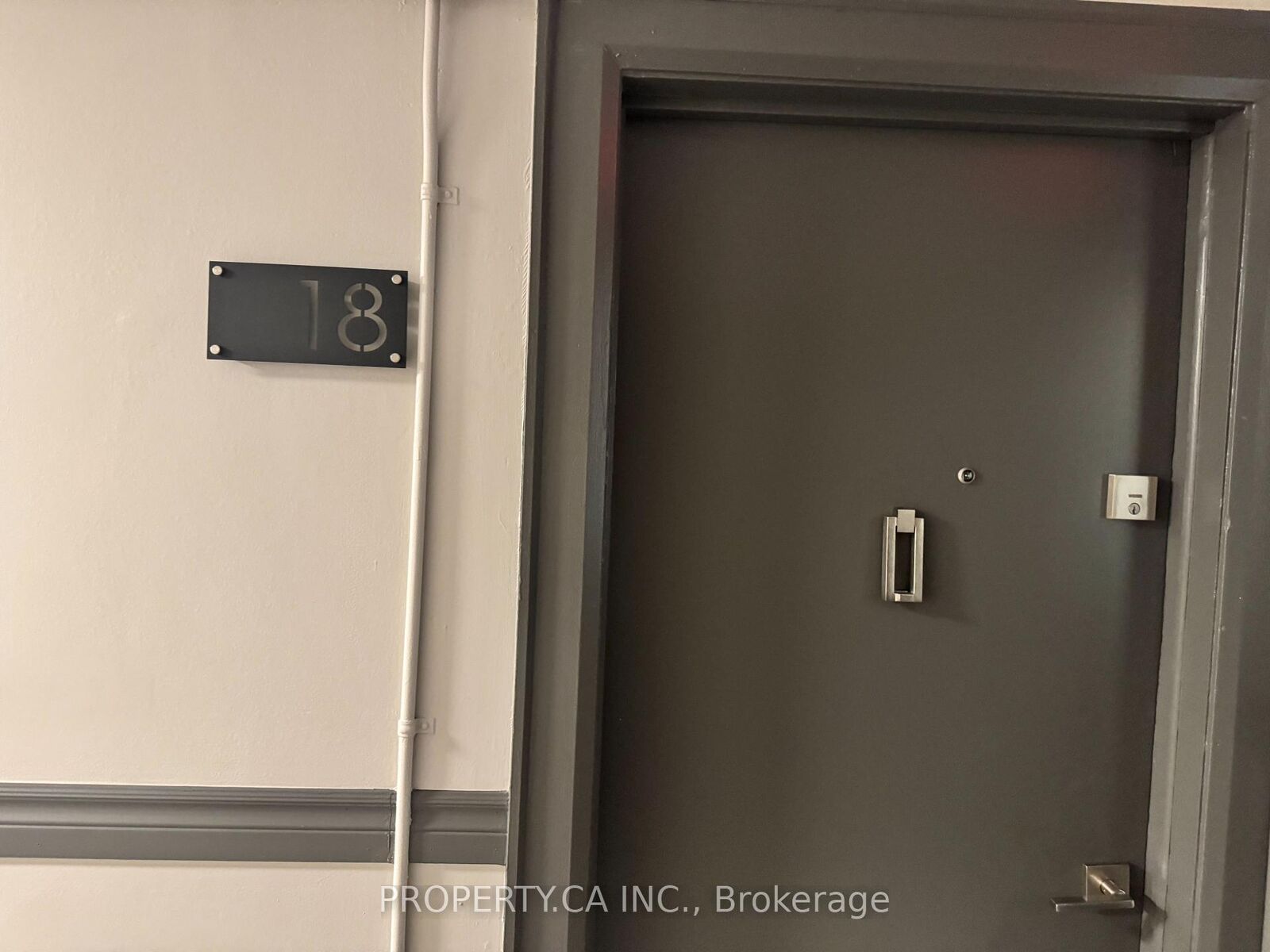 Property Photo:  849 Broadview Avenue E 18  ON M4K 2P9 