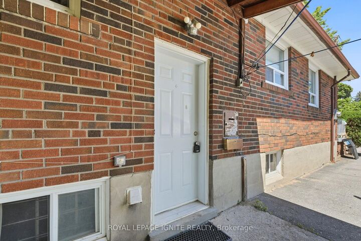Property Photo:  18 Gloaming Drive Bsmt  ON M1E 2Z3 