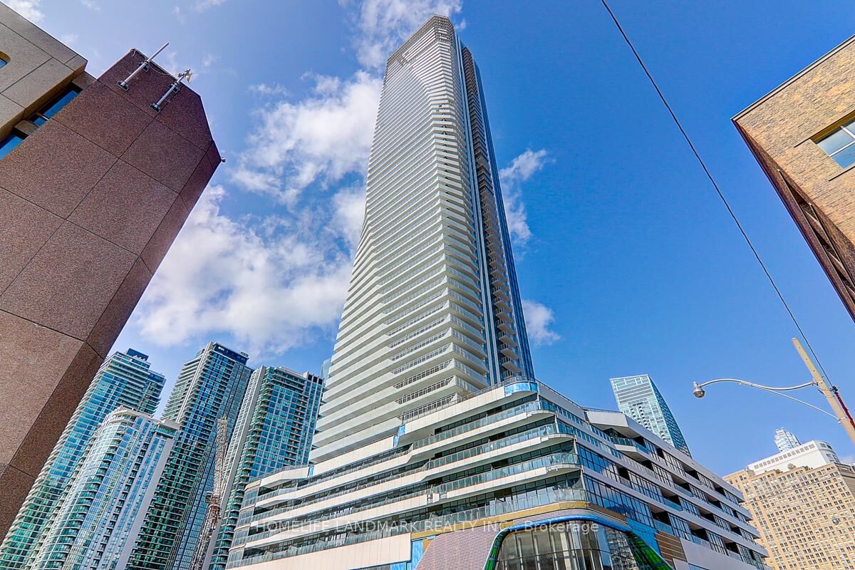 Property Photo: 28 Freeland Street 1708 ON M5E 0E3