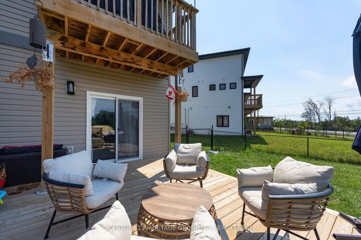 Property Photo:  141 Superior Drive  ON K7N 0E5 