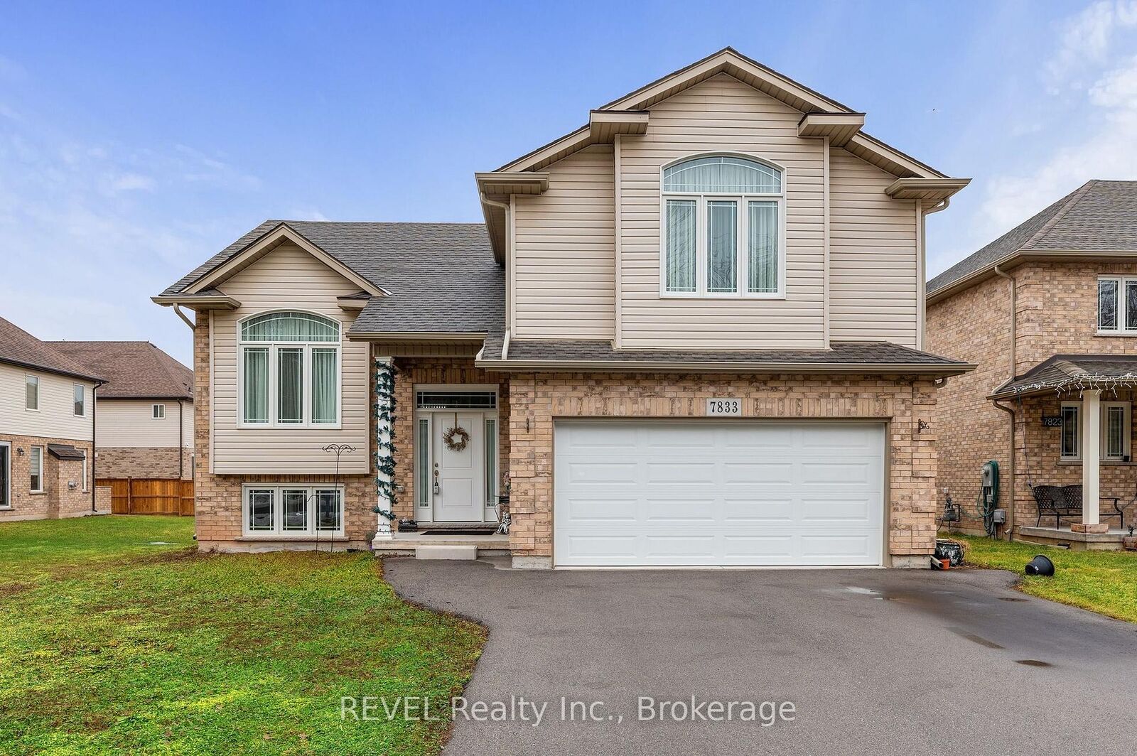 Property Photo: 7833 Oldfield Road ON L2G 0A8