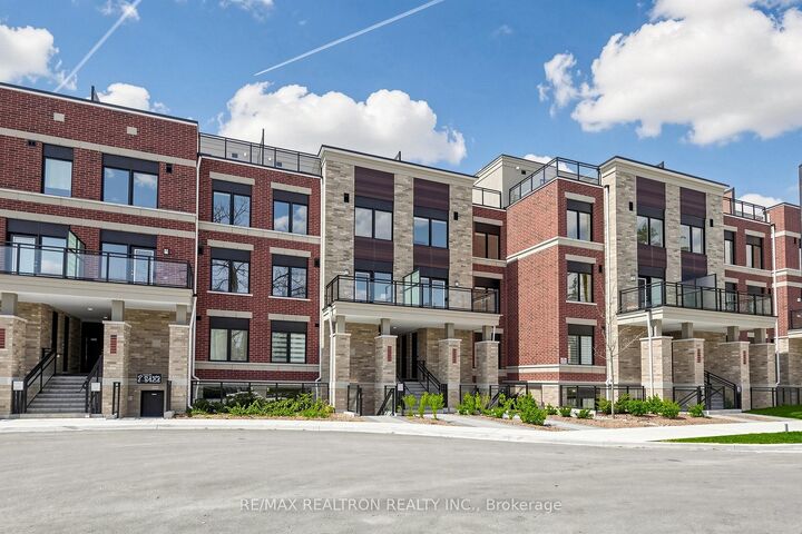Property Photo: 60 Elizabeth Street 3405 ON L4C 5W2