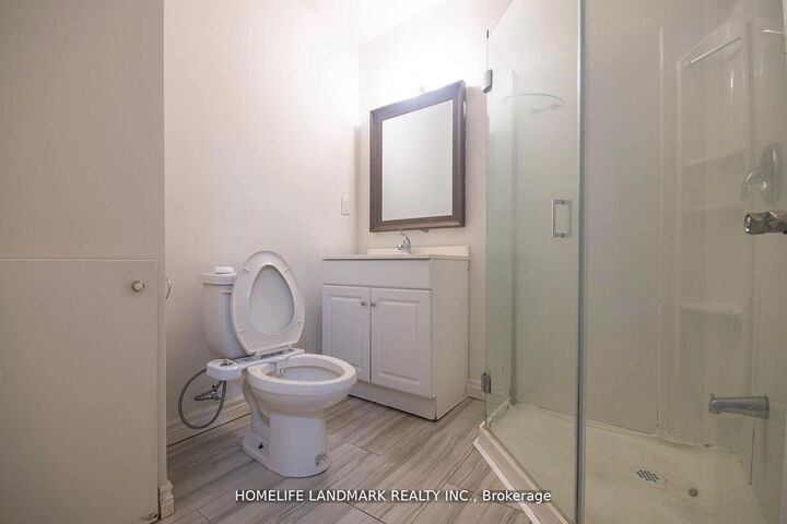 Property Photo:  435 Connaught Avenue Bsmt  ON M2R 2M4 
