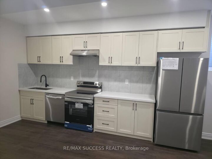 Property Photo:  1407 Hearns Place Lower  ON L9E 2J7 