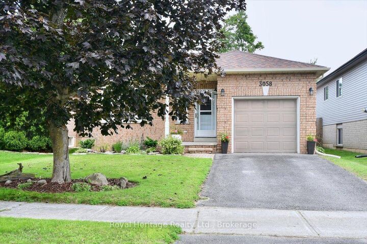 Property Photo:  3058 Westridge Boulevard  ON K9K 2K5 