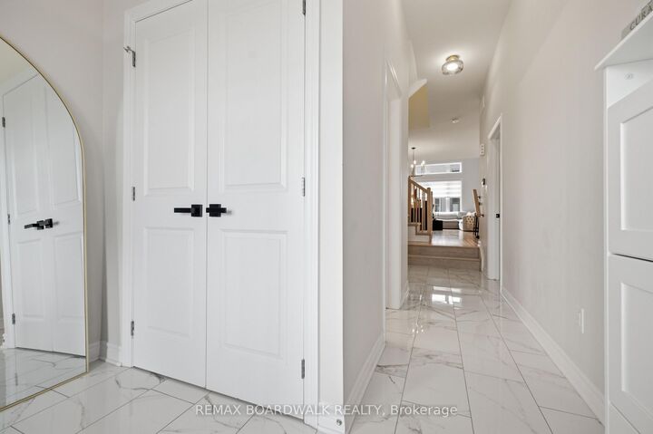 Property Photo:  102 Patchell Place  ON K0G 1J0 