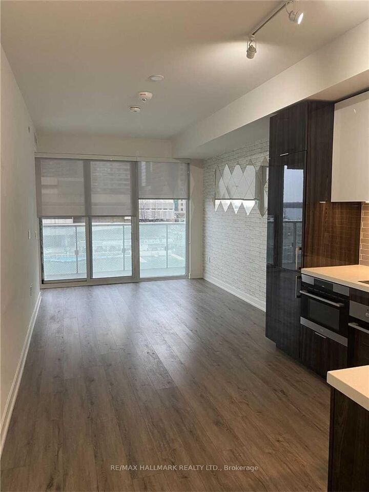 Property Photo:  15 Queens Quay E 416  ON M5E 0C5 