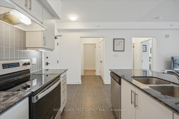 Property Photo:  4 Spice Way 213  ON L9J 0M2 