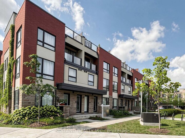 Property Photo: 20 Woodstream Drive 3 ON M9W 0G1