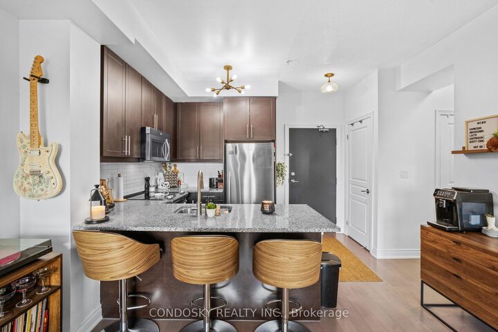 Property Photo: 3170 Erin Mills Parkway 311 ON L5L 0B6