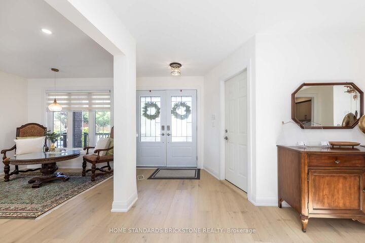 Property Photo:  139 Pinewood Drive  ON L4J 5P7 