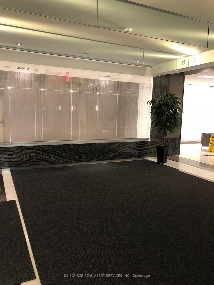 Photo de la propriété: 7165 Yonge Street 632 ON L3T 0C9