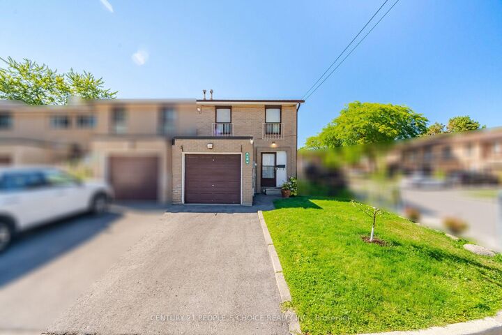 Property Photo:  79 Fleetwood Crescent  ON L6T 2E5 