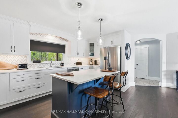 Property Photo: 18 Baker Boulevard ON K0M 2B0
