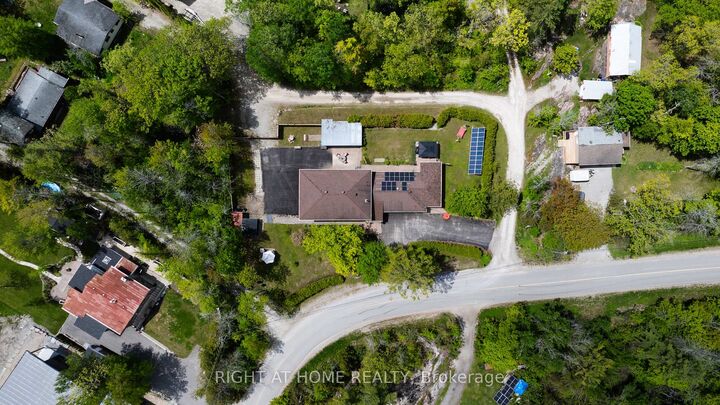 Property Photo: 54 Forest Harbour Parkway ON L0K 1E0