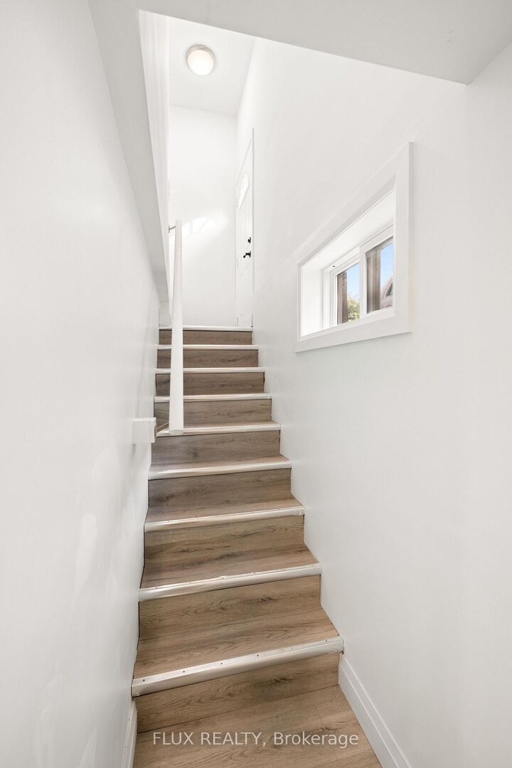 Property Photo: 235 Guelph Street 2 ON N2H 5W9