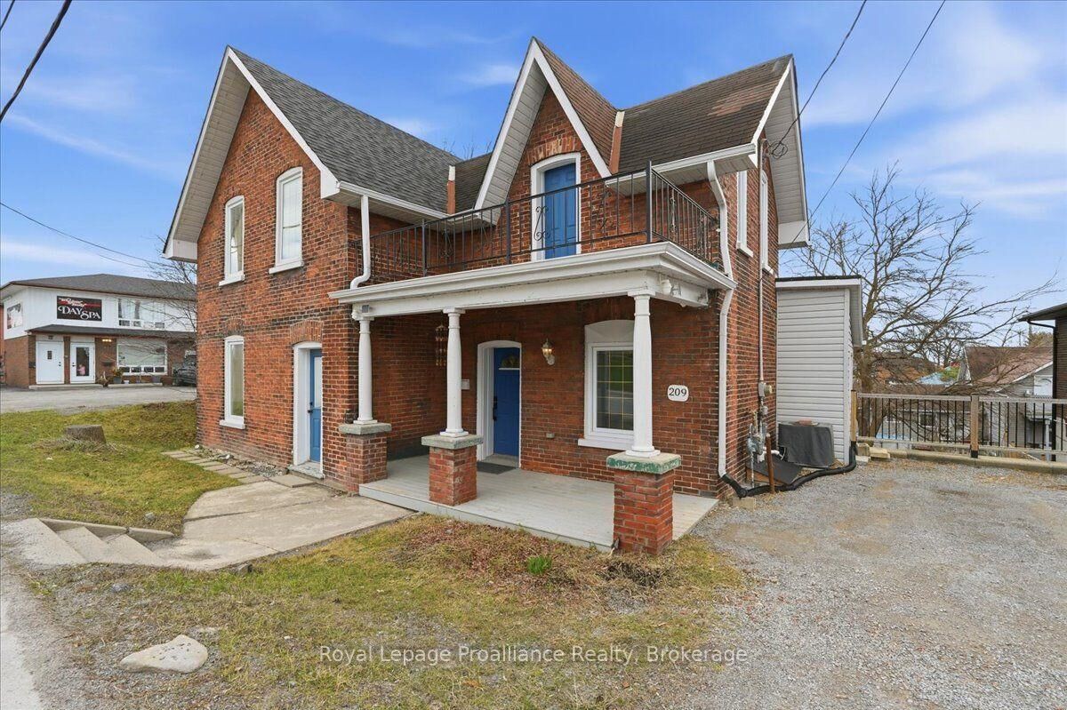Property Photo: 209 Dundas Street E ON K8V 1M1