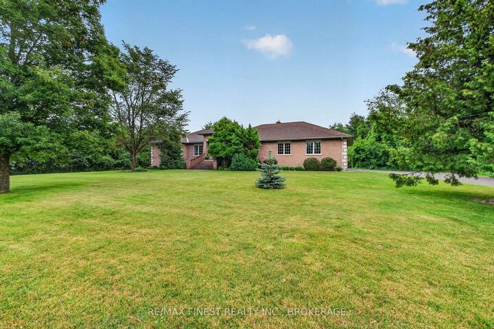 Property Photo:  3508 Four Seasons Drive  ON K0H 1X0 