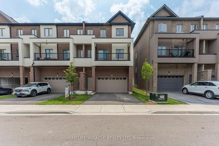 32 Alan Williams Trail — photo 1